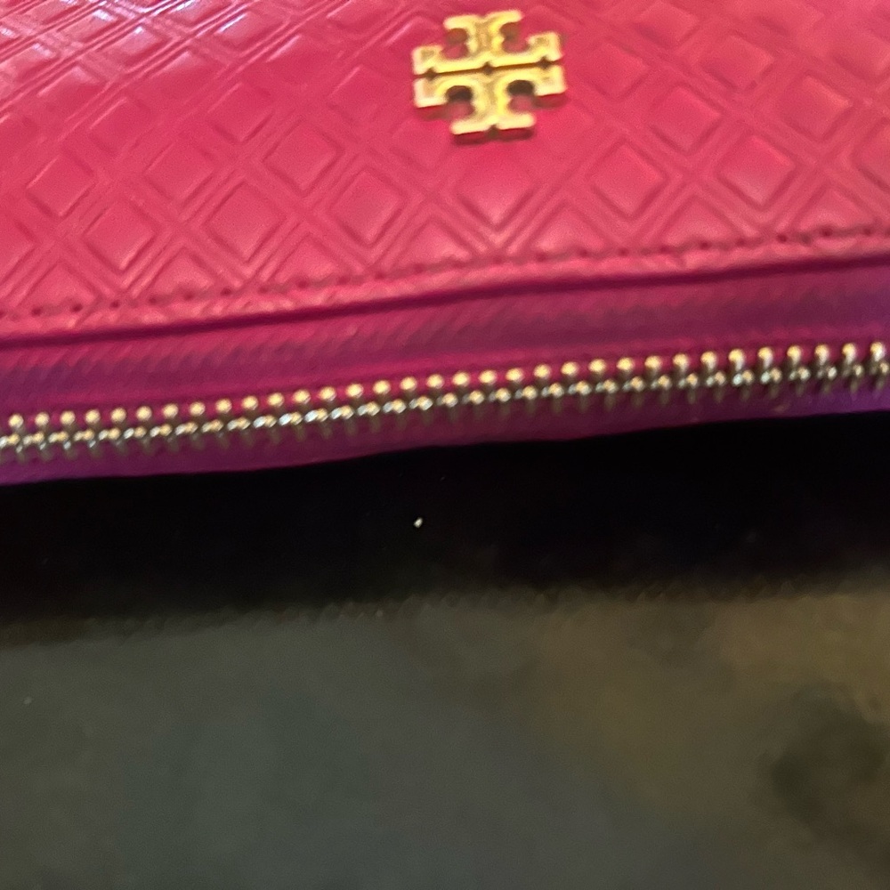 Tory Burch Fuchsia Quilted Wallet